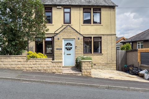 3 bedroom detached house for sale, Rayner Road, Brighouse, HD6 4AY