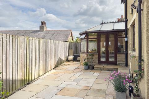3 bedroom detached house for sale, Rayner Road, Brighouse, HD6 4AY