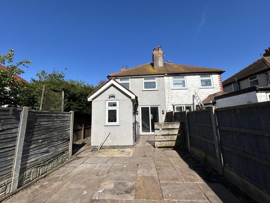 Lockerbie Avenue, Cleveleys FY5 2 bed semidetached house for sale £
