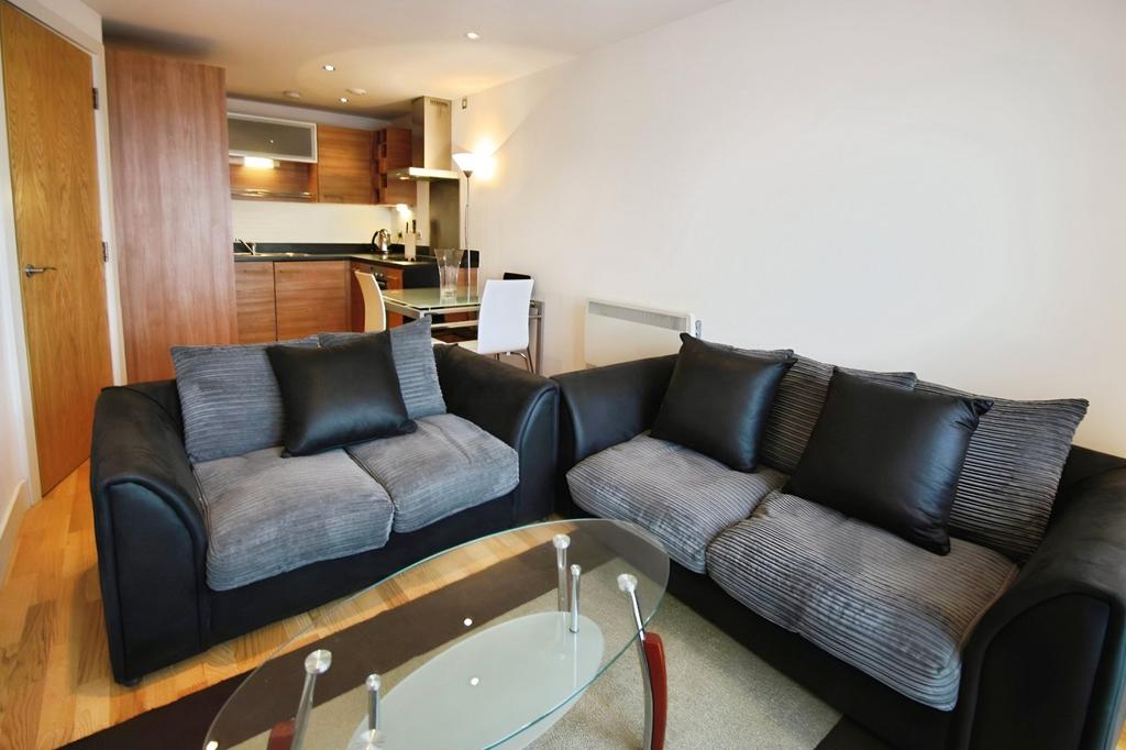 Apartment in Leeds, Steander, Richmond Hill - View 2