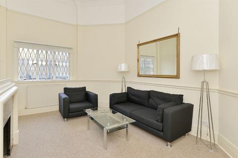 1 bedroom apartment to rent, Chiltern Court, Baker Street, London, NW1