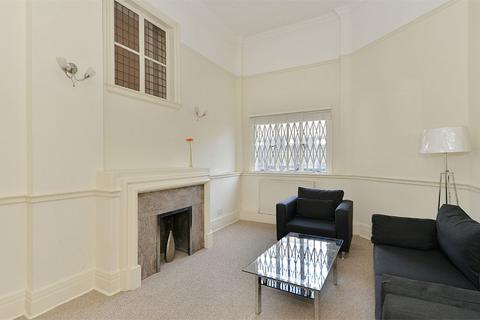 1 bedroom apartment to rent, Chiltern Court, Baker Street, London, NW1