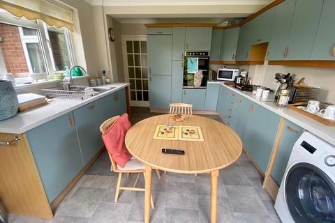 44 Denbeigh Drive, Tonbridge, TN10 3PR