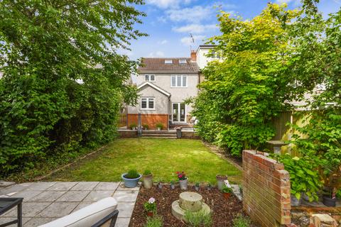 3 bedroom semi-detached house for sale, Coval Avenue, Chelmsford