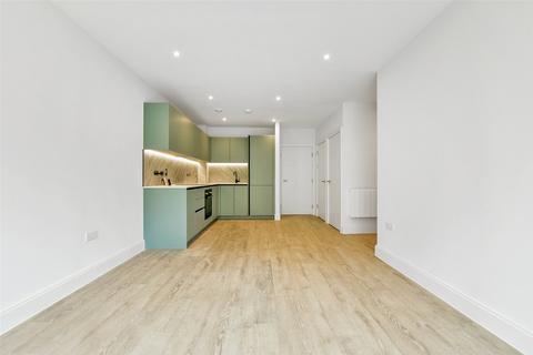1 bedroom apartment to rent, Aquifer House, Exploration Way, Slough, Berkshire, SL1