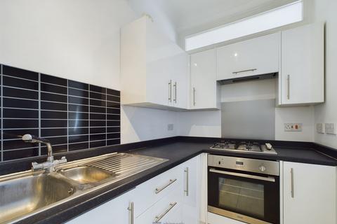 2 bedroom end of terrace house to rent, Bedhampton Road, Portsmouth, PO2