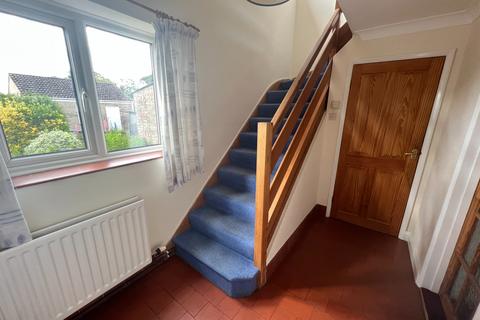 2 bedroom semi-detached house to rent, Ermine Street, Ancaster, NG32