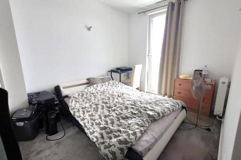 1 bedroom apartment for sale, Vantage Building, Station Approach, Hayes, Middlesex, UB3