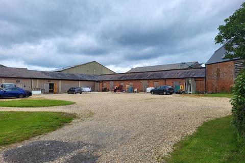 Industrial unit to rent, Beckley Farm, Unit 3, Beckley, Christchurch, Hampshire