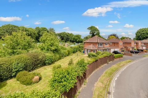 3 bedroom link detached house for sale, Sangers Drive, Horley, Surrey, RH6