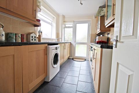 13 Claverton Close, Beddau, Pontypridd, CF38 2SB
