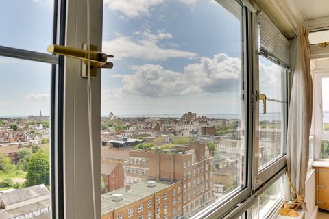 2 bedroom apartment for sale, Blount Road, Old Portsmouth