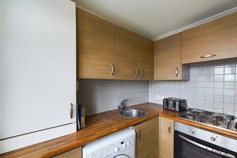 1 bedroom apartment for sale, Clay Corner, Chertsey, Surrey, KT16