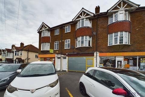 2b Clay Corner, Chertsey, KT16 8EZ