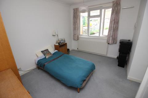 3 bedroom bungalow for sale, Shadbolt Close, Worcester Park KT4