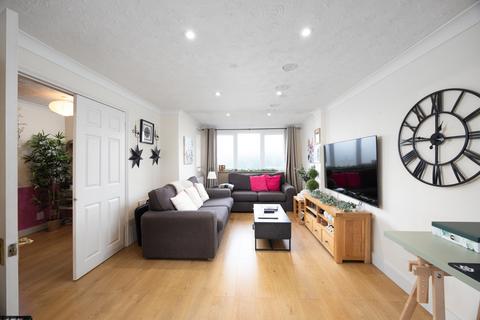 2 bedroom semi-detached house for sale, Aylesbury HP20