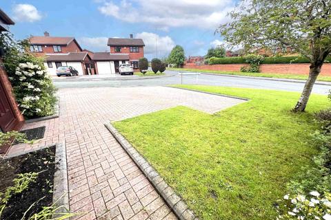 4 bedroom detached house for sale, Green Meadow Road, Willenhall