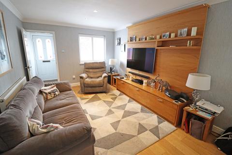 7 Cecil Avenue, Grays, RM16 6QA
