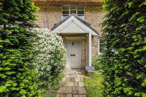 4 bedroom detached house for sale, Westbury, Buckinghamshire, NN13