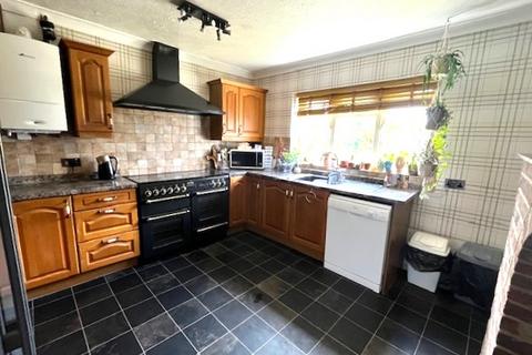 4 bedroom semi-detached house for sale, Seal Road, Selsey