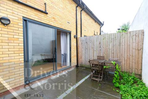 4 bedroom house to rent, Lotus Mews, Sussex Way, London, N19