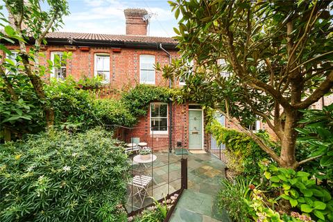 3 bedroom terraced house for sale, Culverwell Gardens, Winchester, Hampshire, SO23