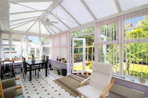 2 bedroom bungalow for sale, Alton Gardens, Southend-on-Sea, Essex, SS2