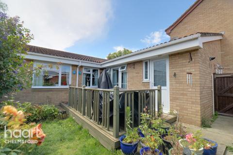 2 bedroom semi-detached bungalow for sale, Littell Tweed, Chelmsford