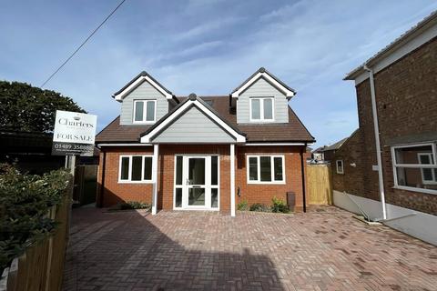 3 bedroom bungalow for sale, Findon Road, Gosport, Hampshire, PO12