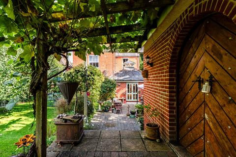 8 bedroom detached house for sale, St. Cross Road, Winchester SO23