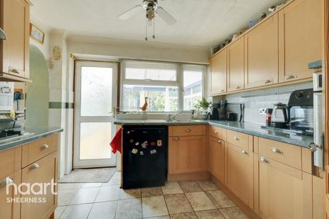4 bedroom semi-detached house for sale, Cliff Gardens, Sheerness