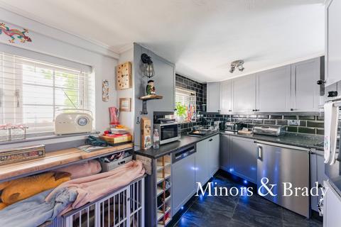 2 bedroom detached house for sale, Marsh Road, Oulton Broad