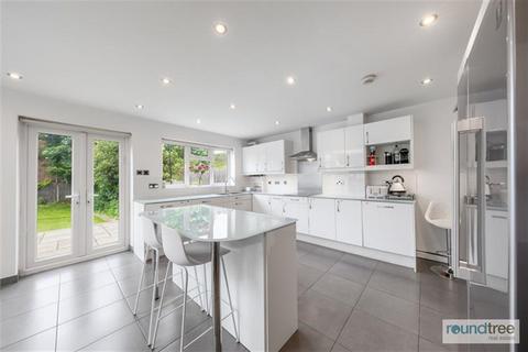 undefined, Meadow Drive, Hendon NW4