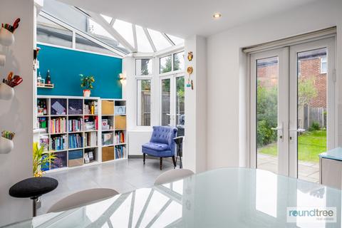 undefined, Meadow Drive, Hendon NW4