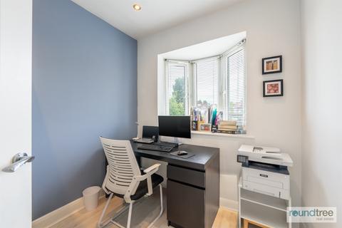 undefined, Meadow Drive, Hendon NW4