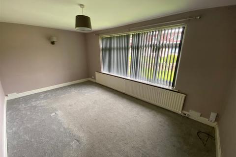 2 bedroom end of terrace house for sale, 38 Wiltshire Road, Chadderton