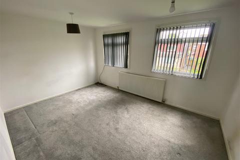 2 bedroom end of terrace house for sale, 38 Wiltshire Road, Chadderton
