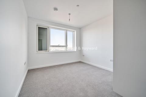 2 bedroom apartment to rent, Tide Street Barking IG11