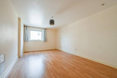 1 bedroom flat to rent, Gallions Road, E16, Gallions Reach, London, E16