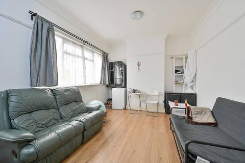 5 bedroom flat for sale, Ruislip Road, Greenford, UB6