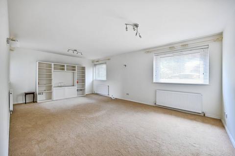 3 bedroom flat to rent, Hillcrest Road, Ealing, London, W5
