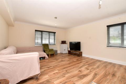 1 bedroom apartment for sale, Godstone Road, Whyteleafe, Surrey
