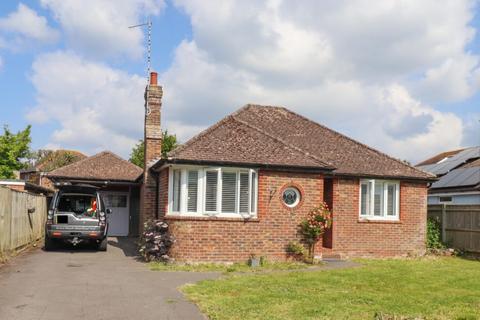2 bedroom detached bungalow for sale, Yew Tree Road, Hayling Island