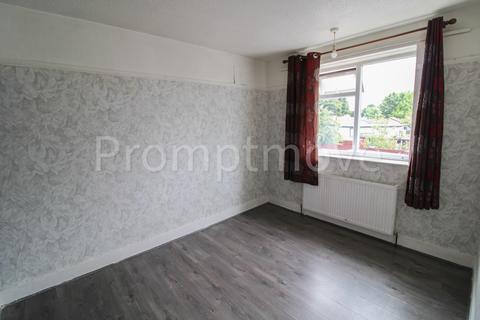 3 bedroom flat to rent, Connaught Road Luton LU4 8ES