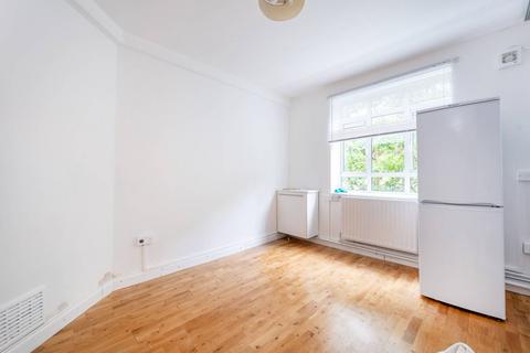 1 bedroom flat to rent, White City Estate, Shepherd's Bush, London, W12
