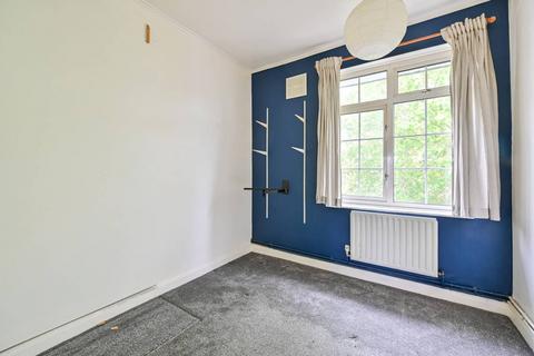 3 bedroom flat for sale, Davidson Gardens, Nine Elms, London, SW8