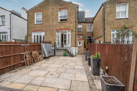 4 bedroom terraced house to rent, Farquhar Road, Wimbledon Park, London, SW19