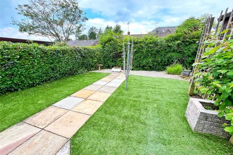 10 Arundel Close, Carrbrook, Stalybridge, SK15 3LS