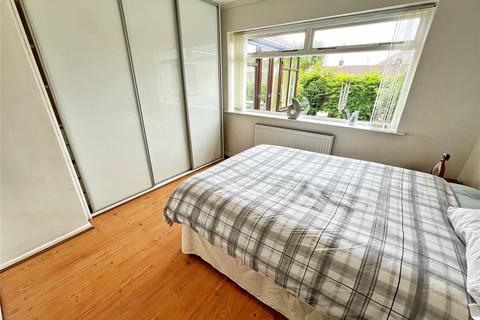 10 Arundel Close, Carrbrook, Stalybridge, SK15 3LS