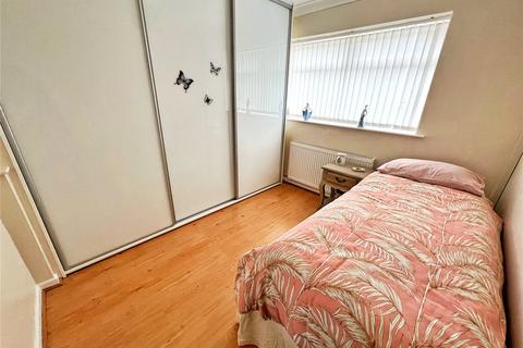 10 Arundel Close, Carrbrook, Stalybridge, SK15 3LS